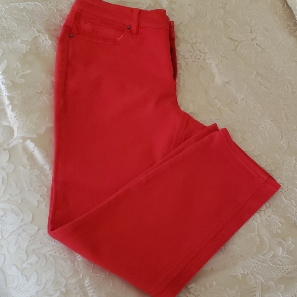NWOT DKNY Jean's, 10, Coral